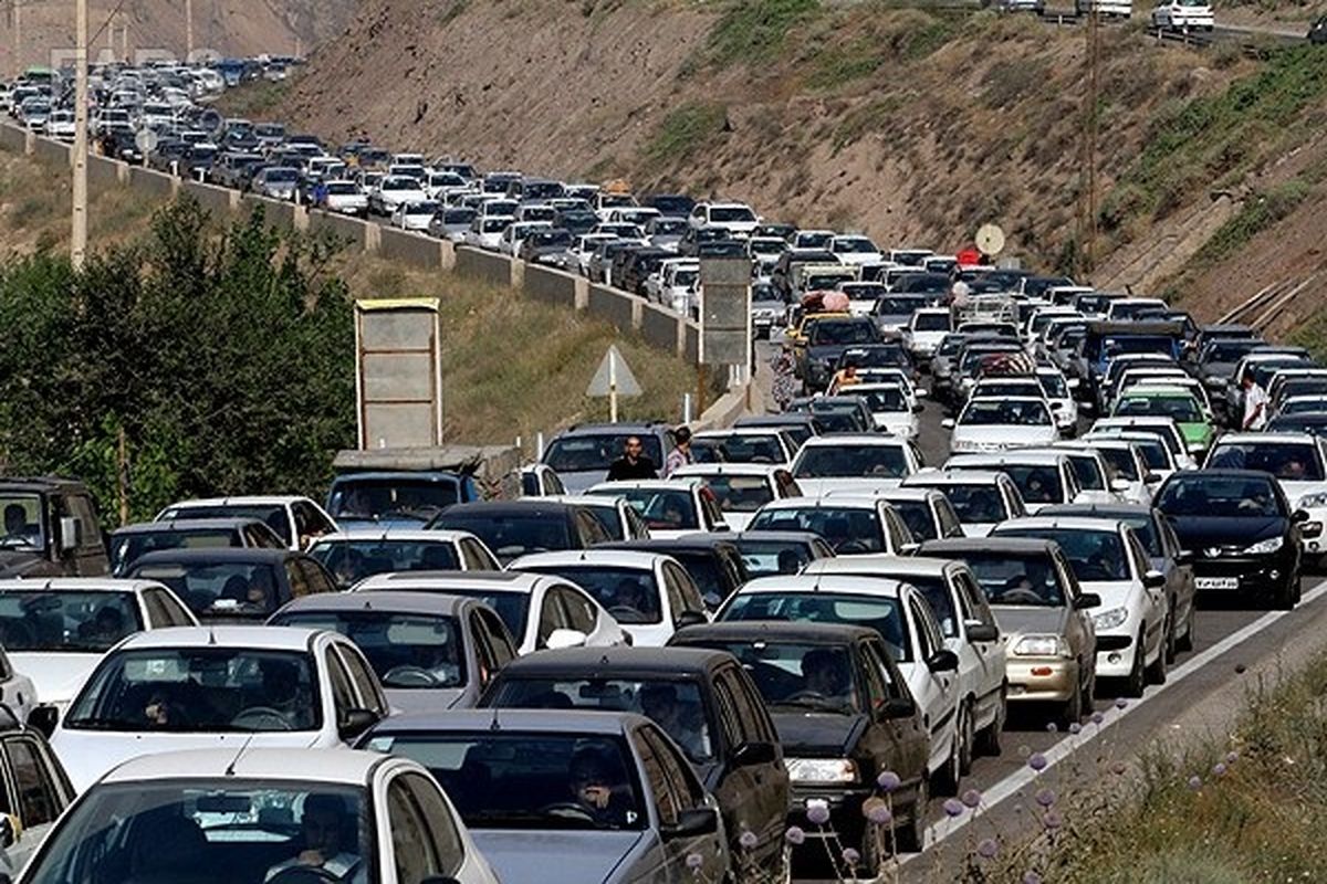 ترافیک پرحجم در ۴ محور مواصلاتی