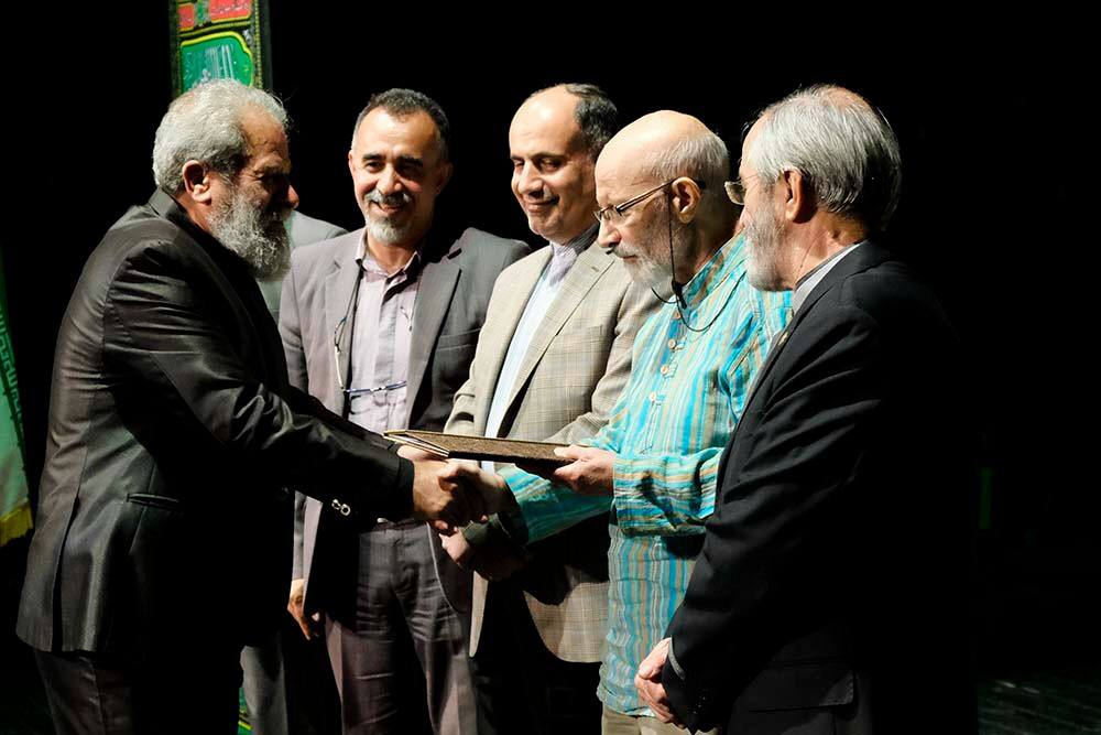 برگزاری آیین نکوداشت شبیه خوانان با حضور وزیر فرهنگ و ارشاد اسلامی برگزاری آیین نکوداشت شبیه خوانان با حضور وزیر فرهنگ و ارشاد اسلامی