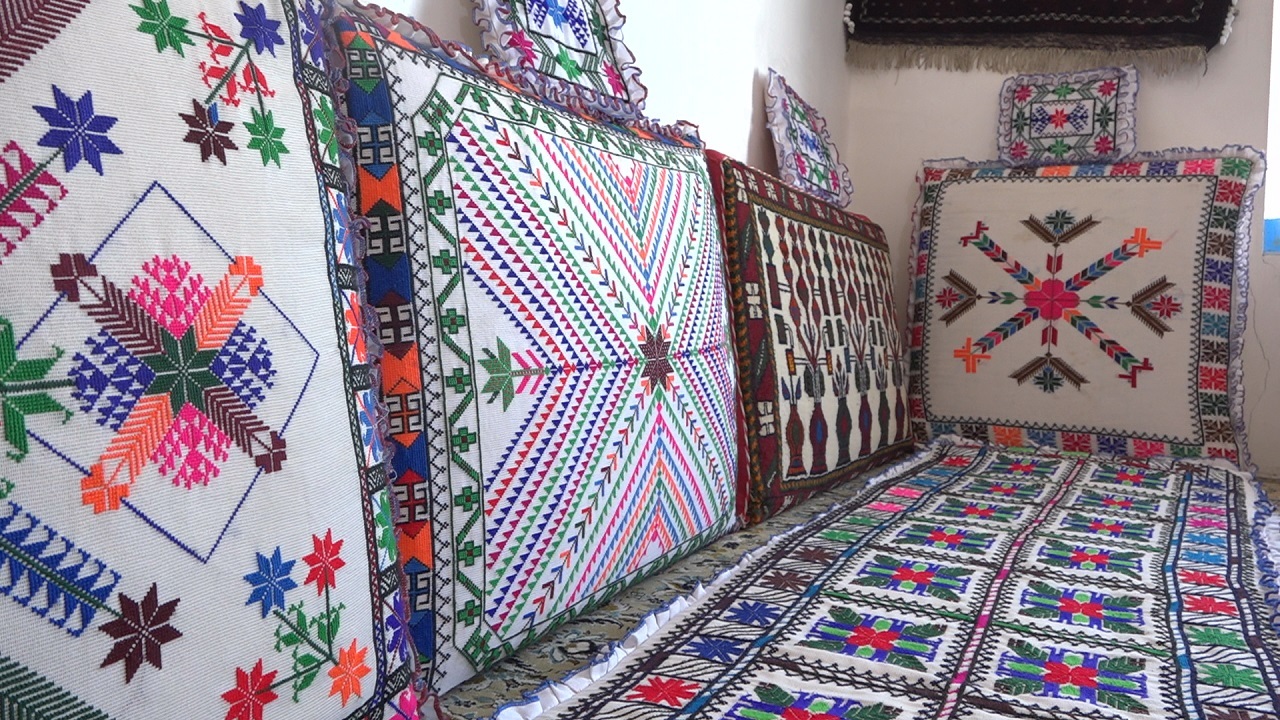  تولید ۷۲ هزار قطعه رودوزی سنتی در خراسان جنوبی