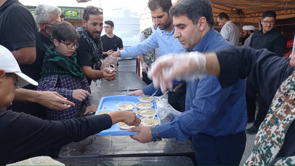 توزیع ۷ هزار پرس غذا توسط پالایشگاه گاز ایلام