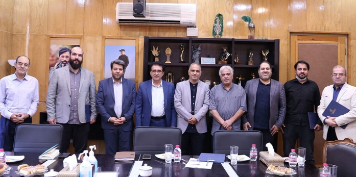 اعضای شورای سیاستگذاری پنجمین جایزه پژوهش سال سینما اعضای شورای سیاستگذاری پنجمین جایزه پژوهش سال سینما