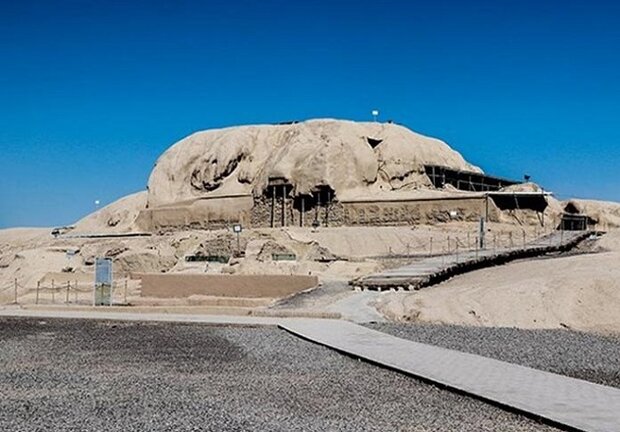 کشف بقایای یک خانه مسکونی مربوط به هزاره چهارم پیش از میلاد در سیلک کاشان