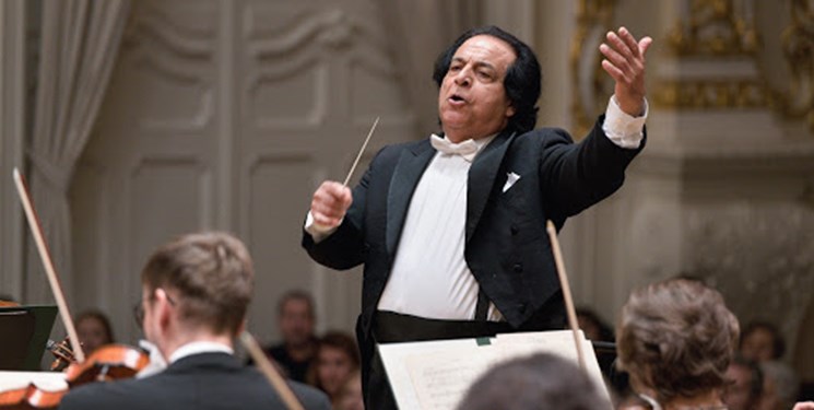 افتتاح فصل هنری ترکیه توسط موسیقیدان ایرانی افتتاح فصل هنری ترکیه توسط موسیقیدان ایرانی