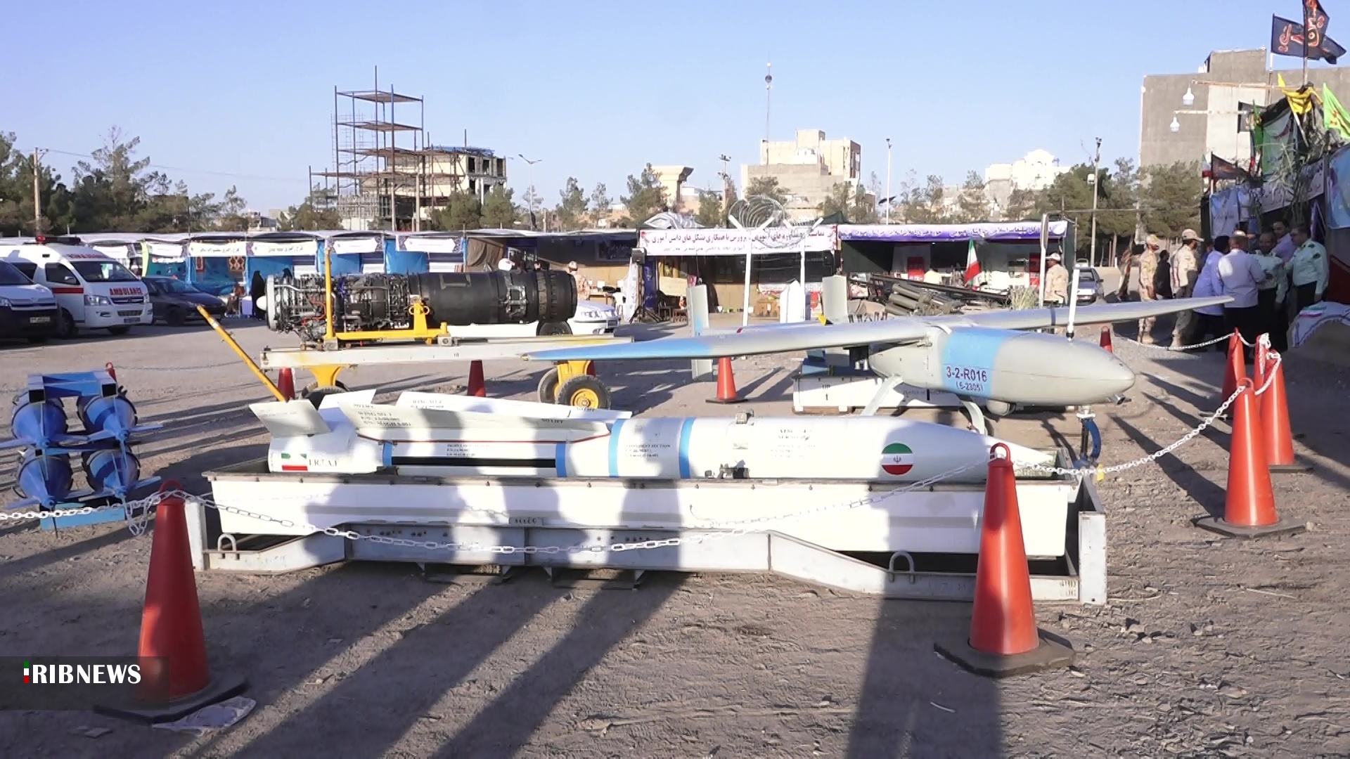 شروع به کار نمایشگاه دفاع مقدس در بیرجند شروع به کار نمایشگاه دفاع مقدس در بیرجند