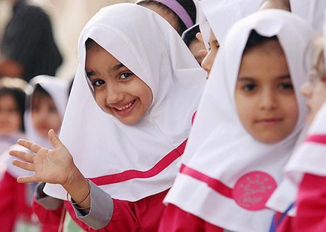 باز آمد بوی ماه مدرسه باز آمد بوی ماه مدرسه