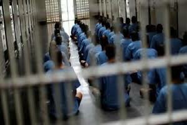 رسیدگی به درخواست‌های قضایی زندانیان خوزستان