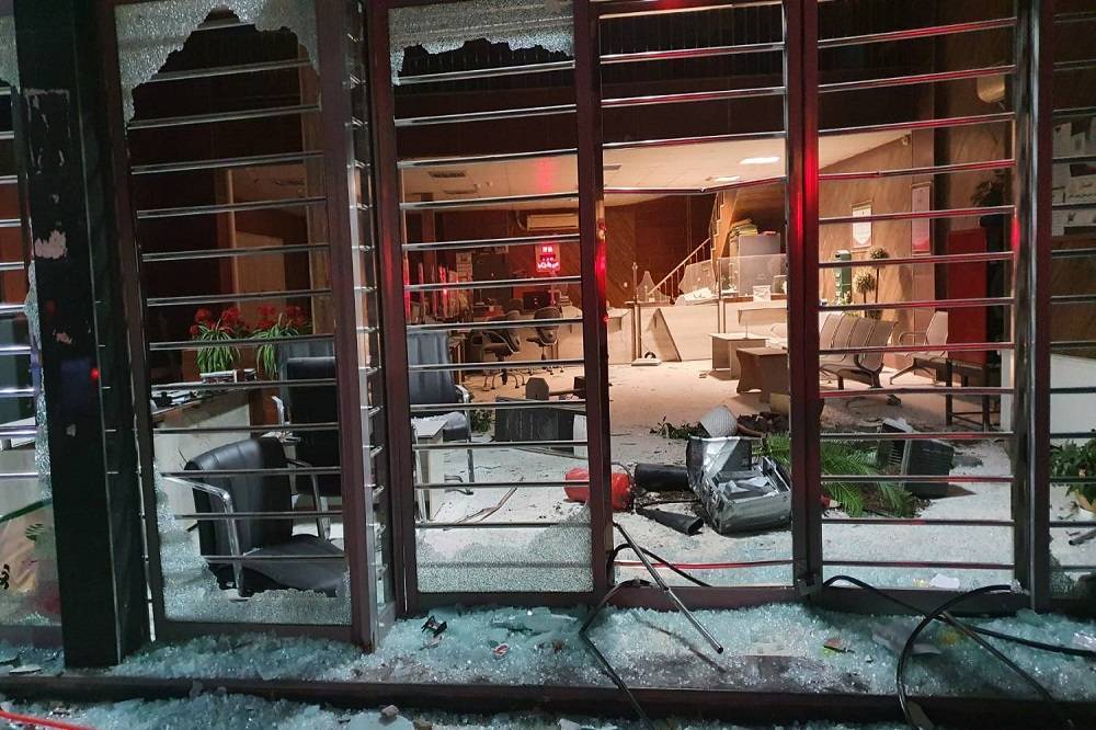 خسارت ۴۰۰ میلیاردی اغتشاشات اخیر به شعب بانک‌ها