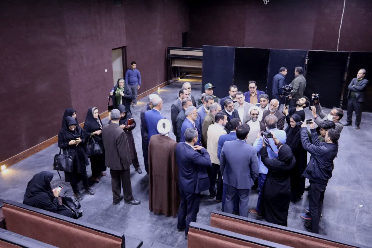 ارائه برنامه ستاد مهندسی فرهنگی کشور