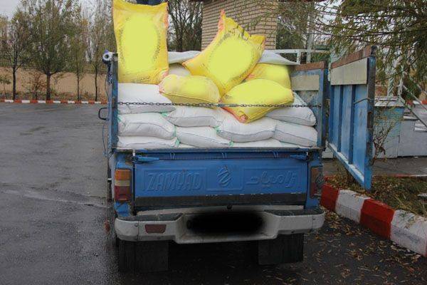 کشف بیش از ۳ و نیم تُن آرد قاچاق در آزادراه تهران-کرج