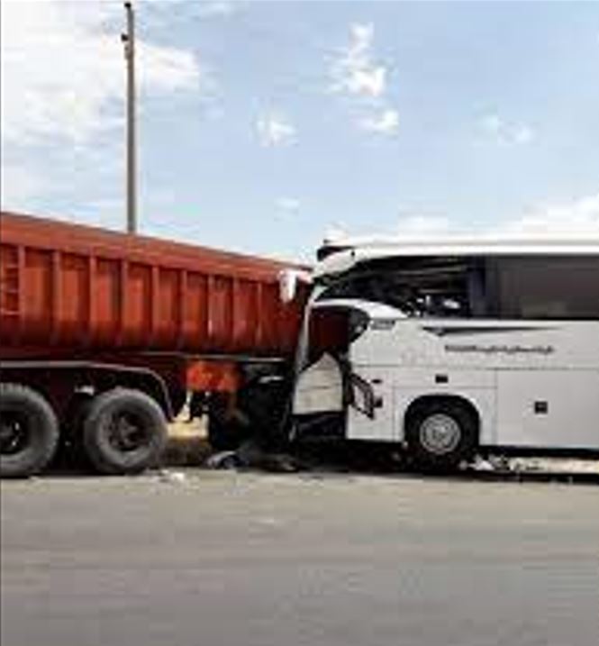 ۱۷ مصدوم در حادثه رانندگی در عقدا ۱۷ مصدوم در حادثه رانندگی در عقدا