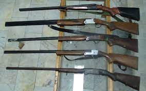 کشف ۱۲ قبضه سلاح شکاری در رشت