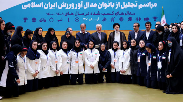 بانوان مدال‌آور جلوه‌ای از شجاعت و قدرت ملی و مردمی هستند