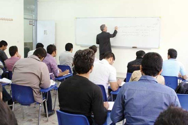 امکان ادامه تحصیل دانشجویان اخراجی فراهم شد