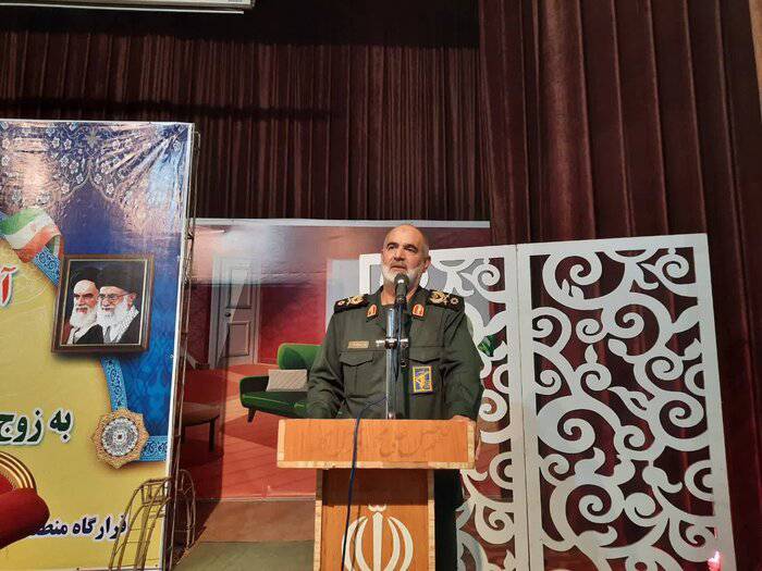 اهدای جهیزیه به نوعروسان شادگانی اهدای جهیزیه به نوعروسان شادگانی