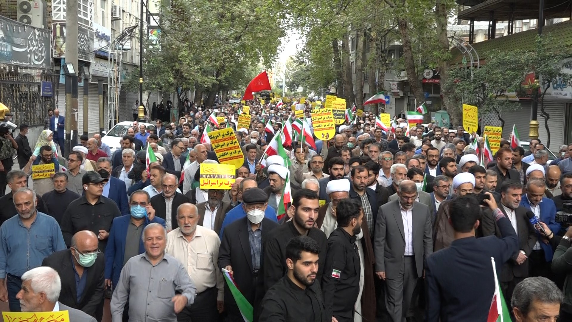 خروش مردم ولایی مازندران در محکومیت جنایت شیراز خروش مردم ولایی مازندران در محکومیت جنایت شیراز