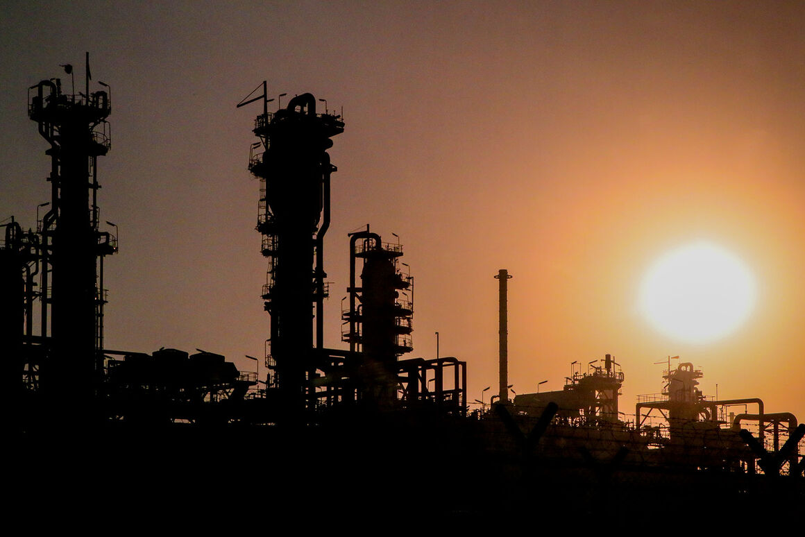 افزایش فرآورش گاز و تولید گوگرد در پالایشگاه دوم پارس جنوبی افزایش فرآورش گاز و تولید گوگرد در پالایشگاه دوم پارس جنوبی