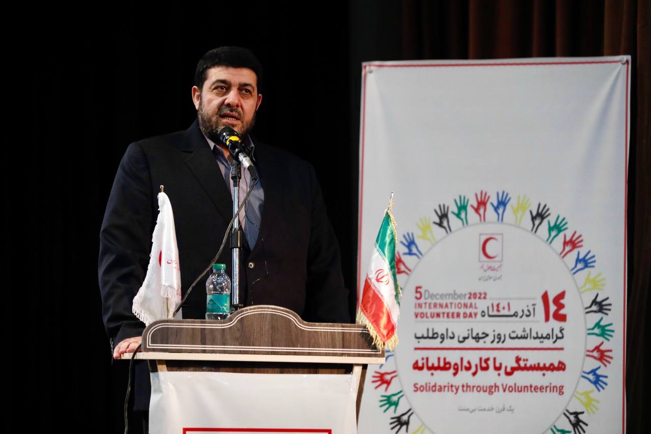 فعالیت ۱۴۰ هزار نخبه داوطلب در هلال احمر