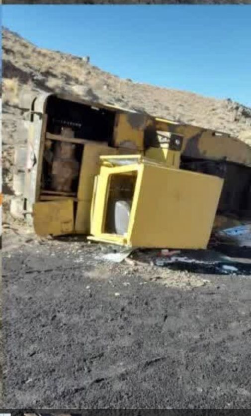واژگونی دستگاه غلطک آسفالت در بنادک سادات واژگونی دستگاه غلطک آسفالت در بنادک سادات