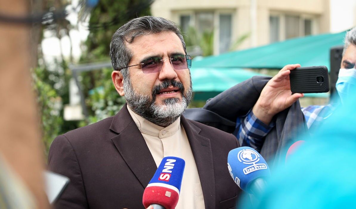 وزیر فرهنگ و ارشاد اسلامی: هنرمندان مشغول کارند