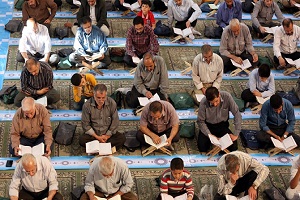 مراسم ترتیل خوانی قرآن کریم در بقاع شاخص استان همدان