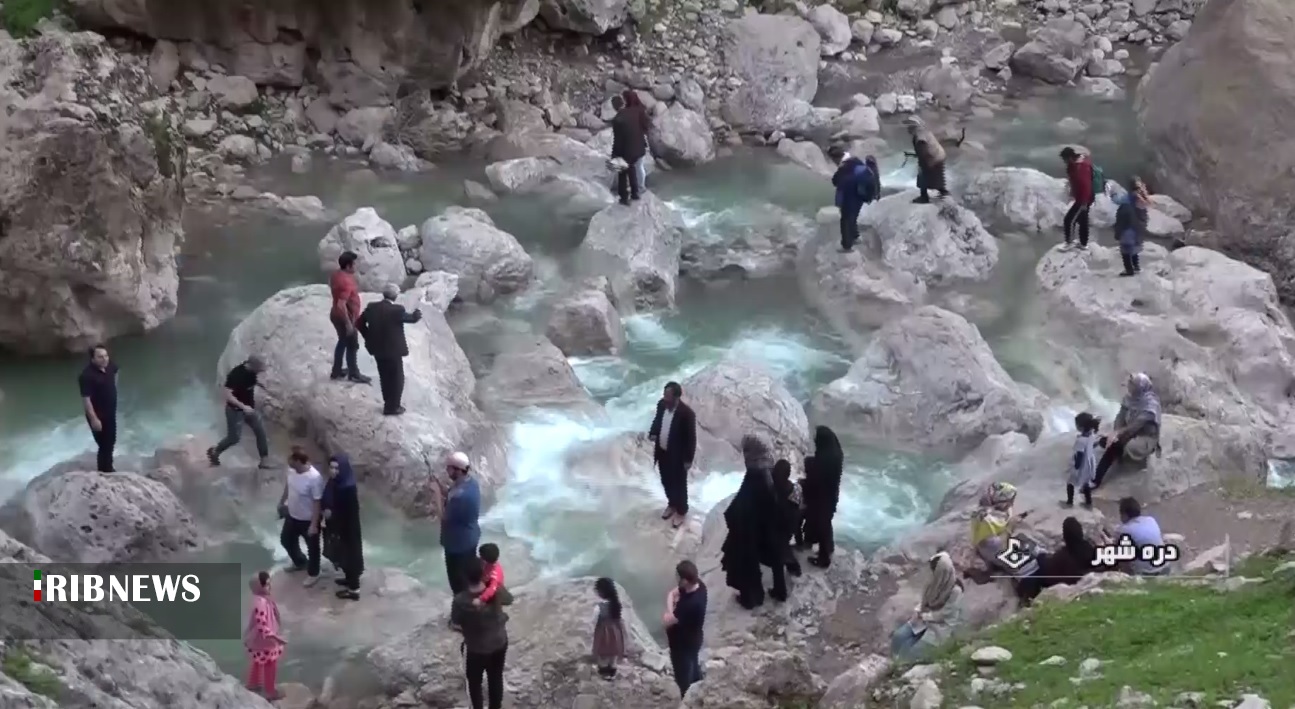 حضور میلیونی مسافران نوروزی در ایلام