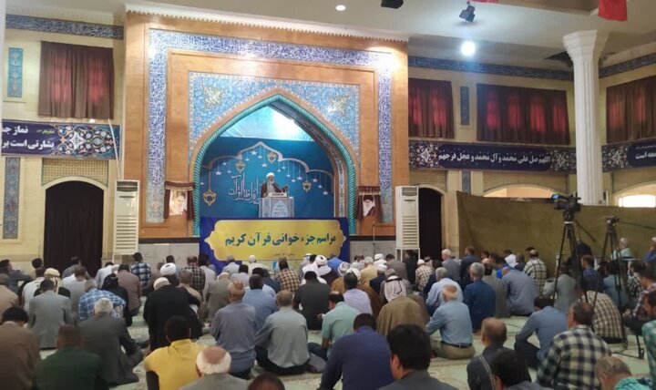 استقرار جمهوری اسلامی نشان عشق مردم به دین اسلام