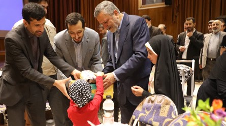 بازدید وزیر تعاون، کار و رفاه اجتماعی از شیرخوارگاه آمنه