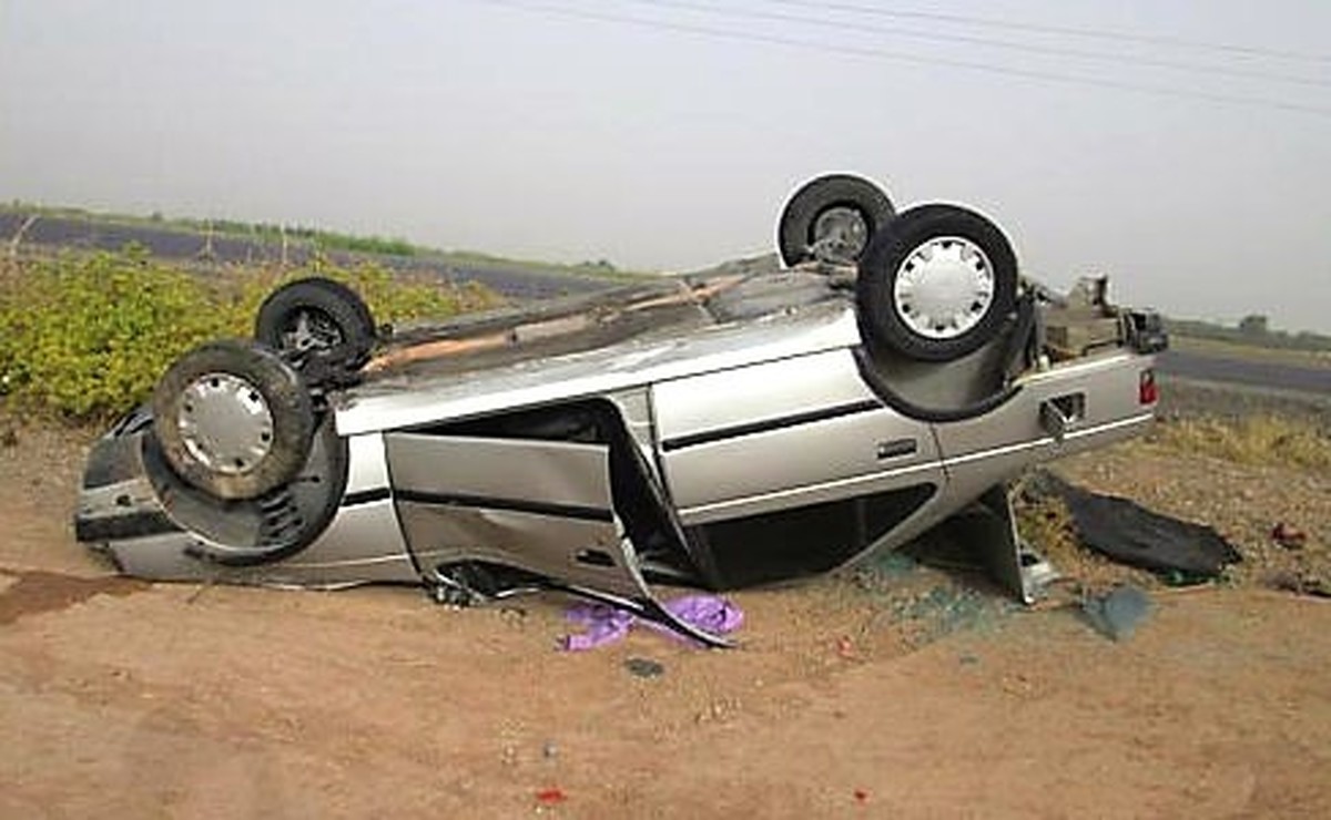 فوت یک نفر بر اثر واژگونی خودرو در خروجی تویسرکان