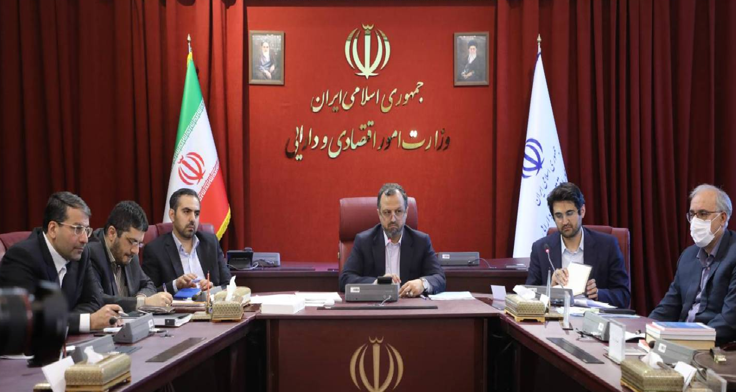 لزوم پایان غافلگیری فعالان اقتصادی در بخش تصمیم گیری‌ها