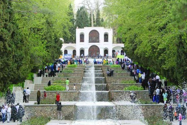 باغ شاهزاده ماهان در صدر بازدید‌های نوروزی