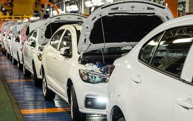 انسداد وجوه در حساب های طرح اولویت دار خودروهای تولید داخل رفع شود