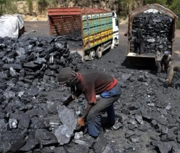 افزایش ۱۸ درصدی فروش شرکت‌های بزرگ معدنی بورسی در ۱۴۰۱