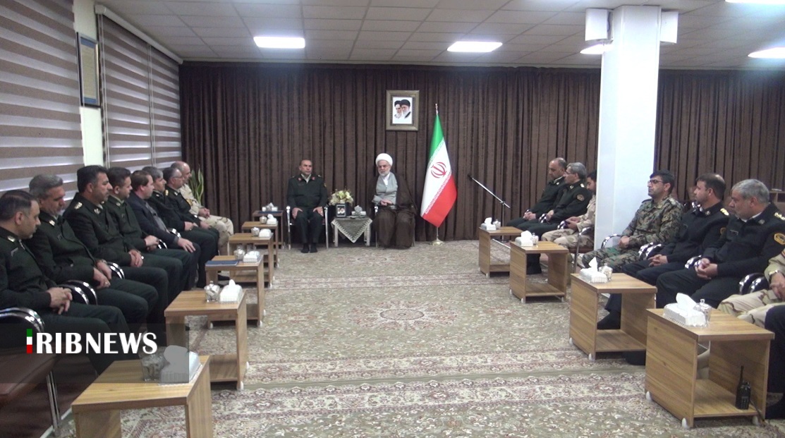 دیدار نوروزی فرماندهان انتظامی با نماینده ولی فقیه و استاندار کردستان