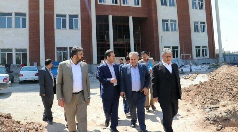 بازدید معاون عمرانی دادگستری تهران از پروژه ساختمان دادگستری قرچک