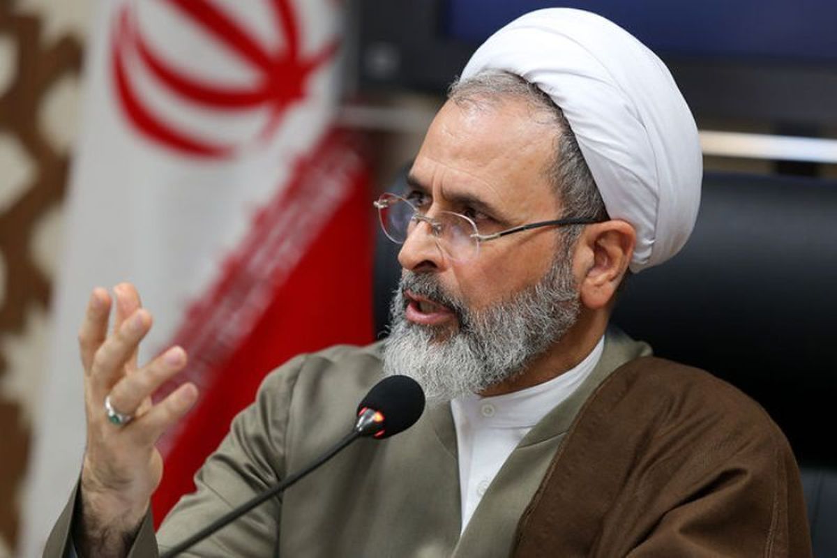 پلیس نماد مظلومیت و اقتدار است