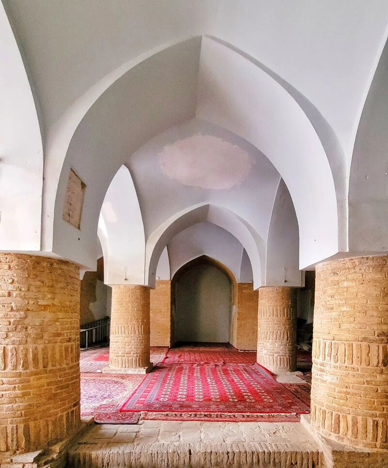مسجد جامع سمنان بنایی بسیار کهن و باارزش مسجد جامع سمنان