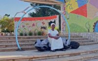 مرد ماهیگیر به بوستان کاکتوس بندرعباس آمد