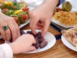 خوراکی‌های شیرین در سحری نخورید