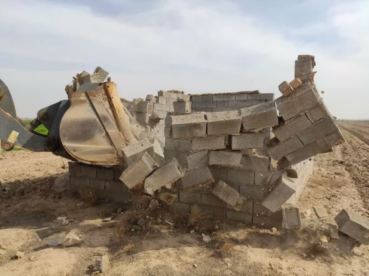 قلع و قمع ۳۶ مورد تغییر کاربری غیر مجاز در بوئین زهرا