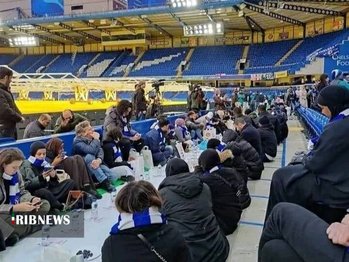 طنین زیبای اذان و سفره افطاری در استادیوم استمفورد بریج