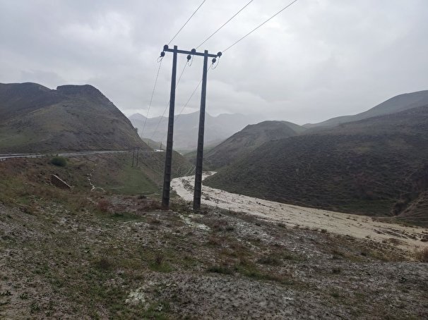 انسدادجاده ۱۵ روستای شهرستان کلات بر اثر سیل