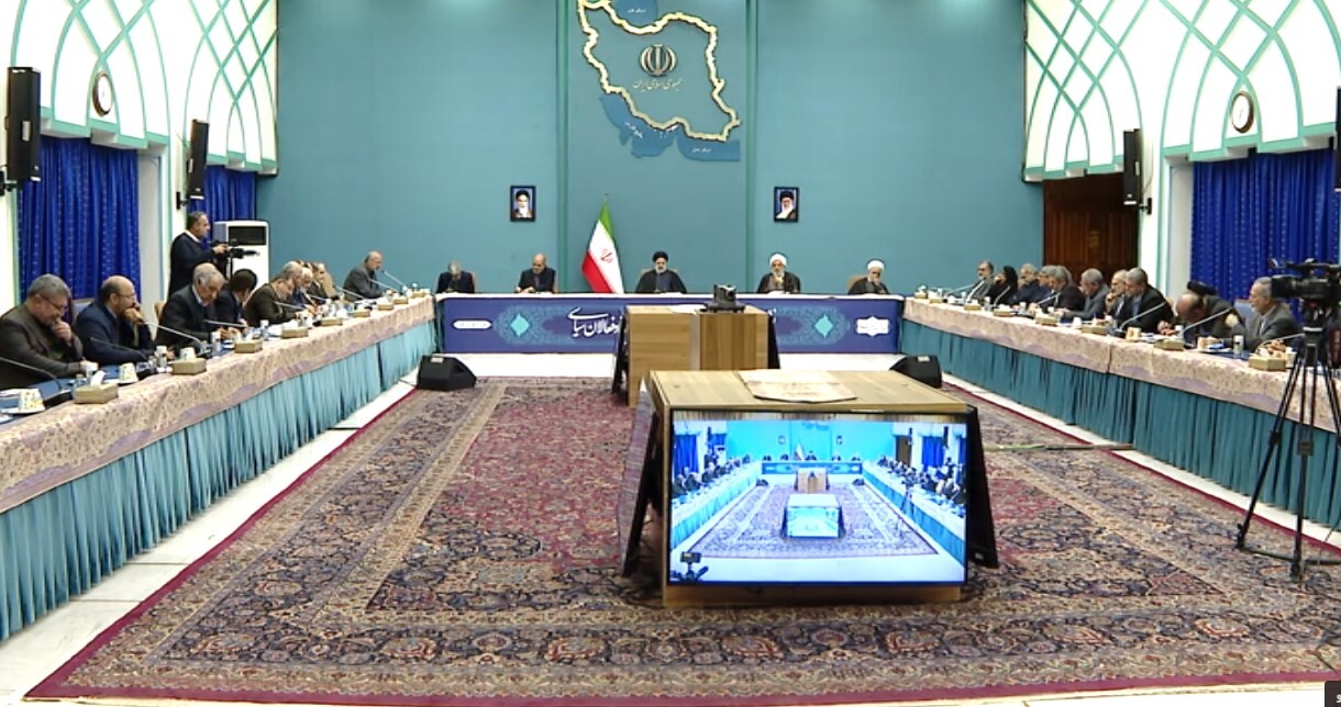 شکلگیری مجلس قوی و تقویت دولت با حضور سلایق مختلف شکلگیری مجلس قوی و تقویت دولت با حضور سلایق مختلف