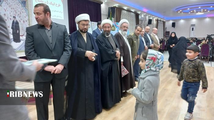 تجلیل از برگزیدهای اجلاس نماز فرماندهی آماد و پشتیبانی شمال غرب ارتش تجلیل از برگزیدهای اجلاس نماز فرماندهی آماد و پشتیبانی شمال غرب ارتش