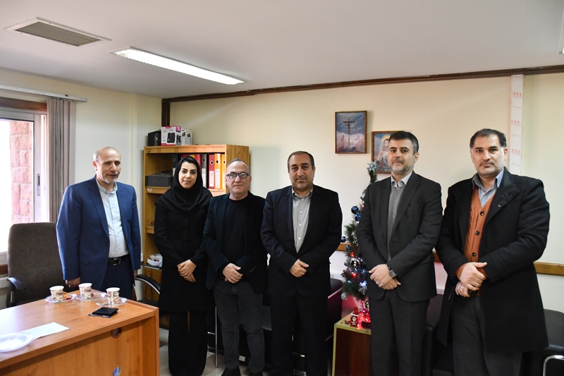 دیدار مدیرکل صداوسیمای آذربایجان غربی با همکاران رادیو آشوری دیدار مدیرکل صداوسیمای آذربایجان غربی با همکاران رادیو آشوری