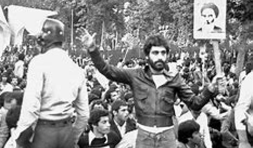 نقش دانشجویان خوزستانی در انقلاب اسلامی ایران نقش دانشجویان خوزستانی در انقلاب اسلامی ایران