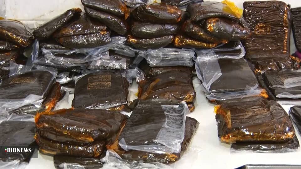 کشف بیش از ۳۸۰ کیلوگرم حشیش در ماهشهر کشف بیش از ۳۸۰ کیلوگرم حشیش در ماهشهر