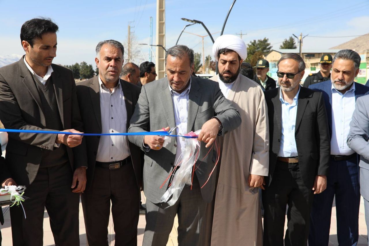 افتتاح و کلنگ زنی طرح‌های دهه فجر در بدره