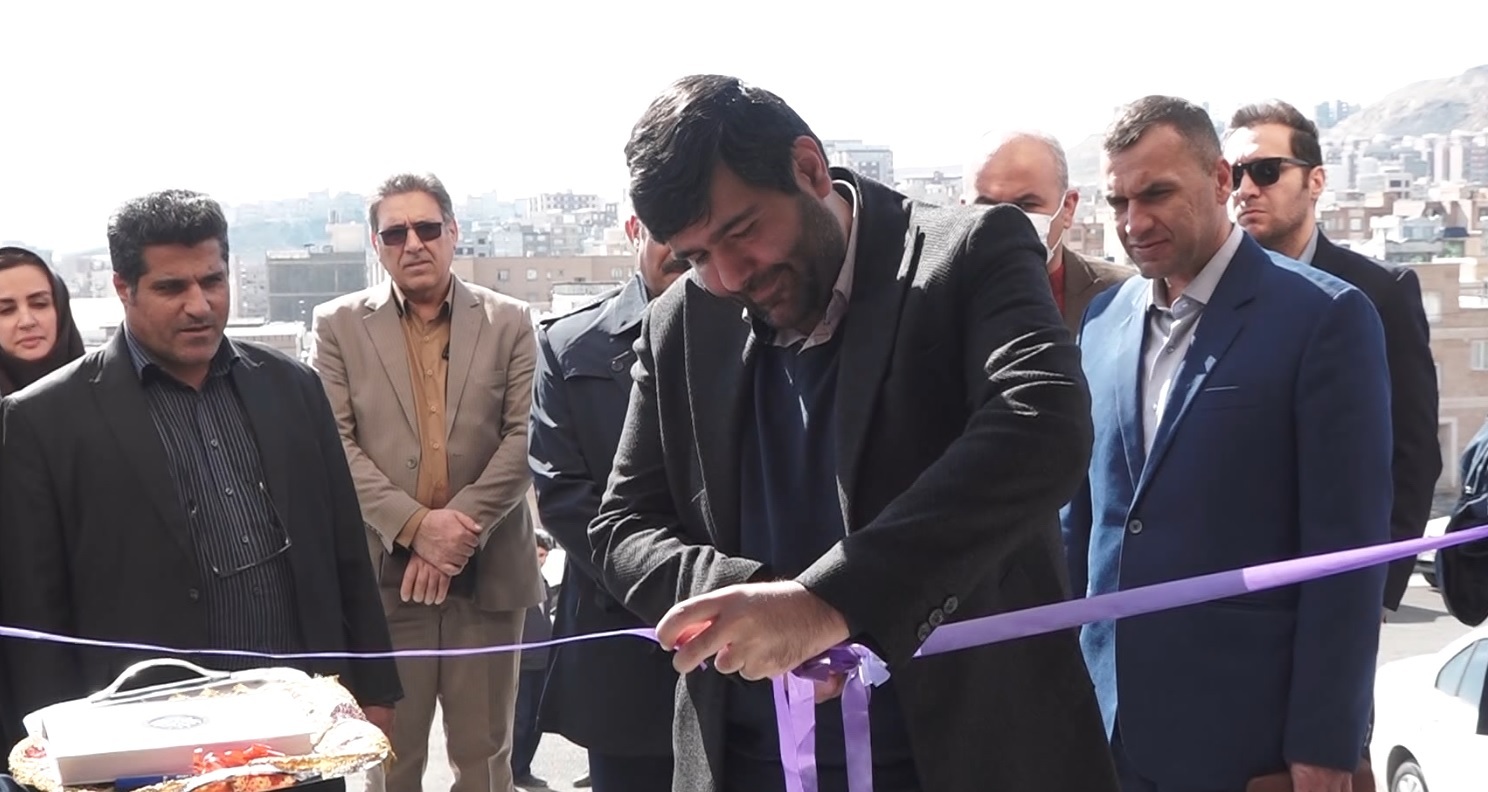 افتتاح طرح های صنعتی وفناورانه در سنندج افتتاح طرح های صنعتی وفناورانه در سنندج