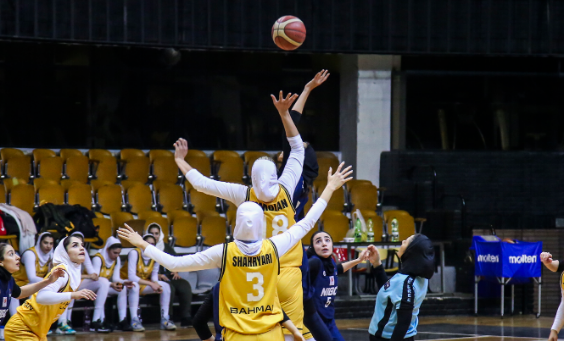 صعود گروه بهمن و مهرسان به نیمه نهایی لیگ برتر بسکتبال بانوان