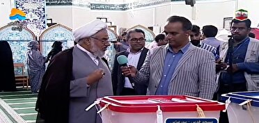 نماینده ولی فقیه در هرمزگان رای خود را به صندوق انداخت